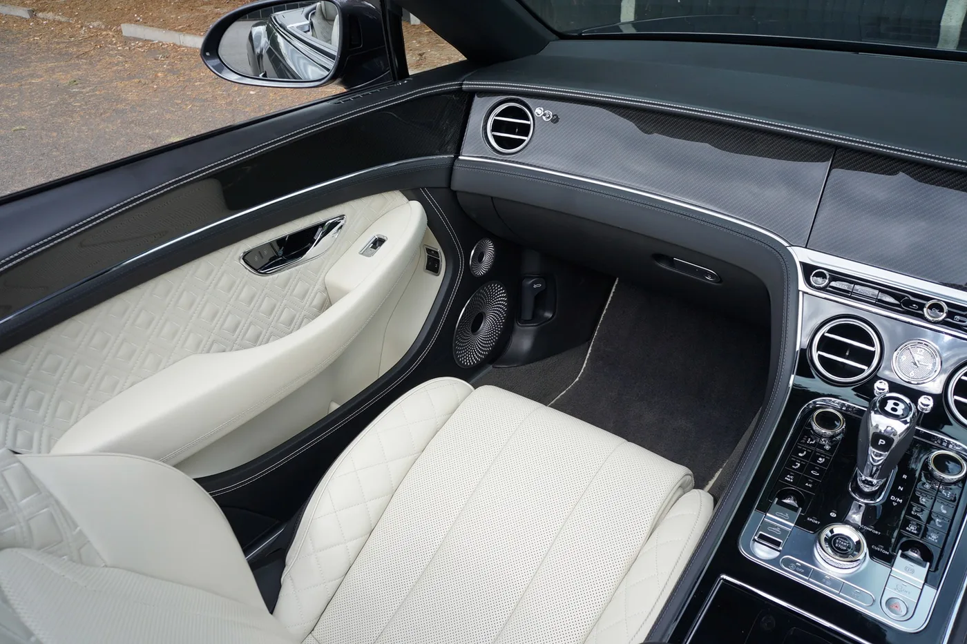 2023 Bentley Continental GTC angeboten von einer Vertragshändlergruppe in Ripley, Vereinigtes Königreich, Foto 22 von 25