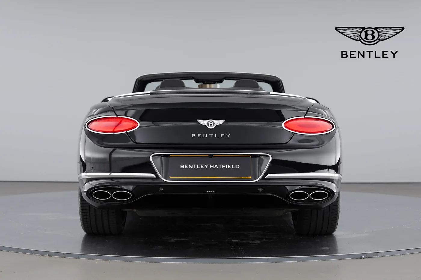 2023 Bentley Continental GTC proposée par un groupe de concessions agréées à Hatfield, Royaume-Uni, photo 5 sur 25
