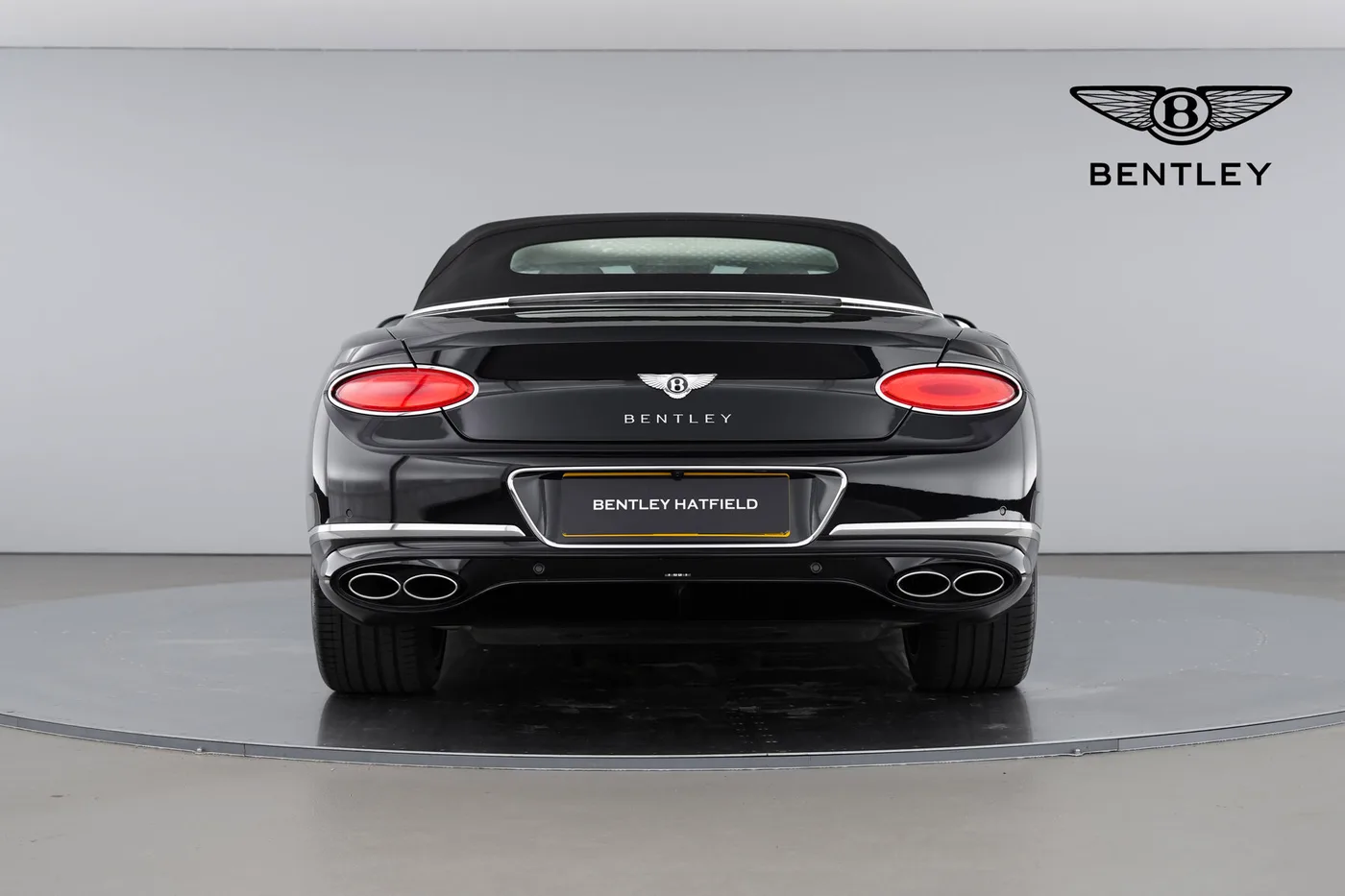 2023 Bentley Continental GTC proposée par un groupe de concessions agréées à Hatfield, Royaume-Uni, photo 15 sur 25