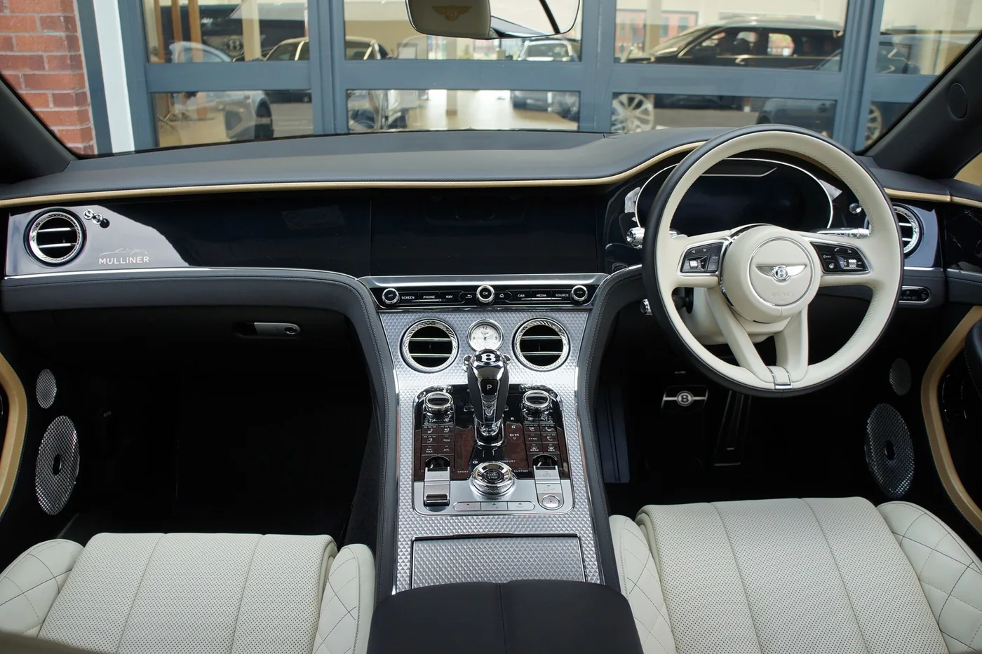 2023 Bentley Continental GTC Mulliner angeboten von einer Vertragshändlergruppe in Ripley, Vereinigtes Königreich, Foto 4 von 25