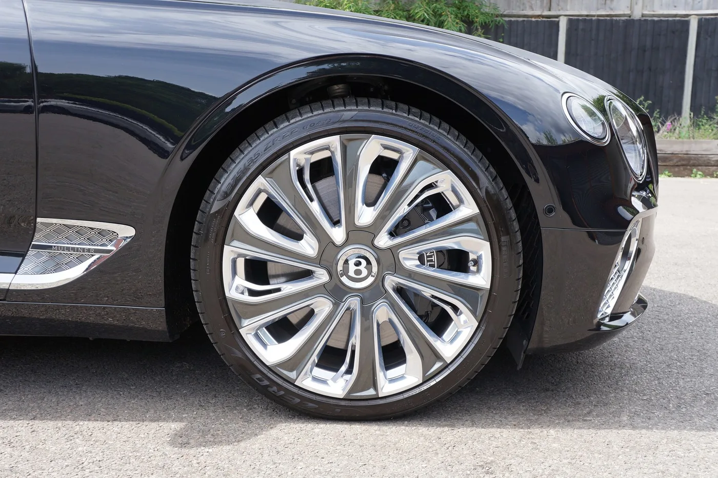 2023 Bentley Continental GTC Mulliner angeboten von einer Vertragshändlergruppe in Ripley, Vereinigtes Königreich, Foto 6 von 25