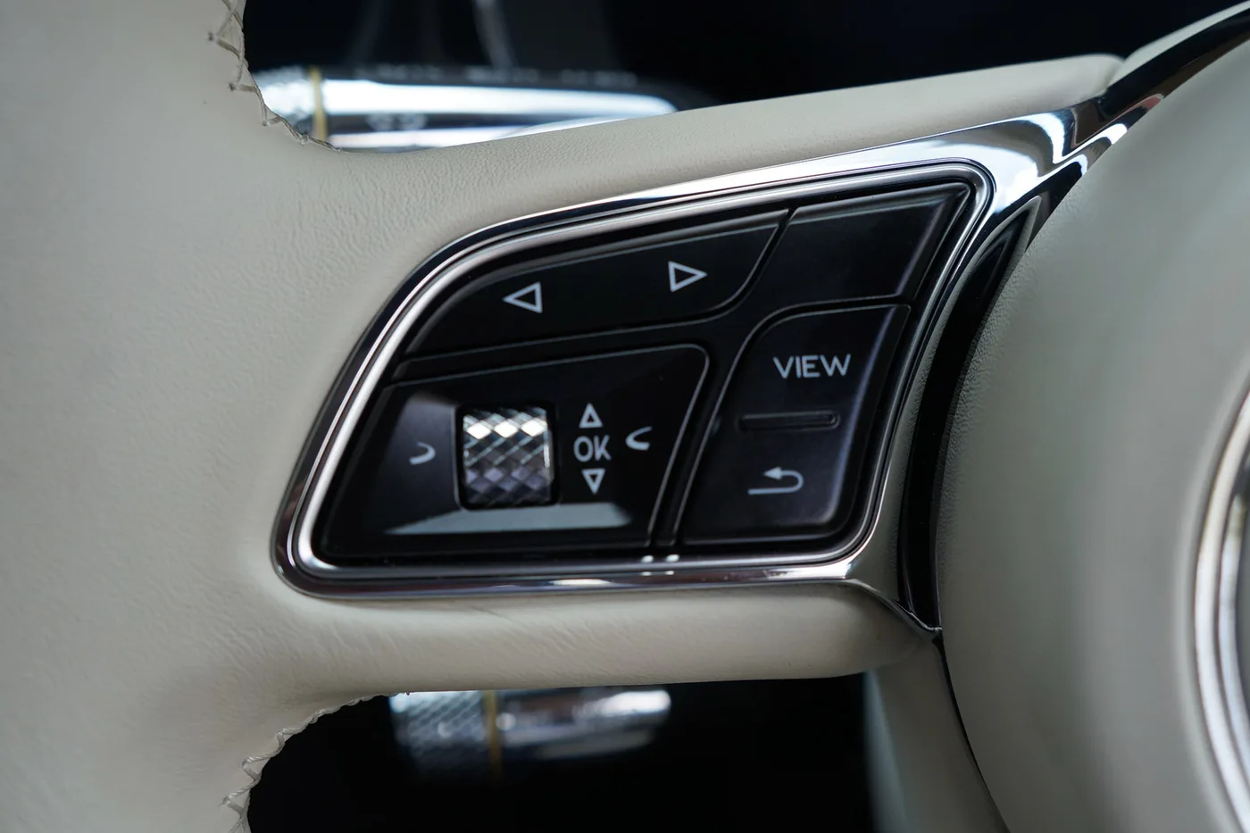 2023 Bentley Continental GTC Mulliner angeboten von einer Vertragshändlergruppe in Ripley, Vereinigtes Königreich, Foto 15 von 25