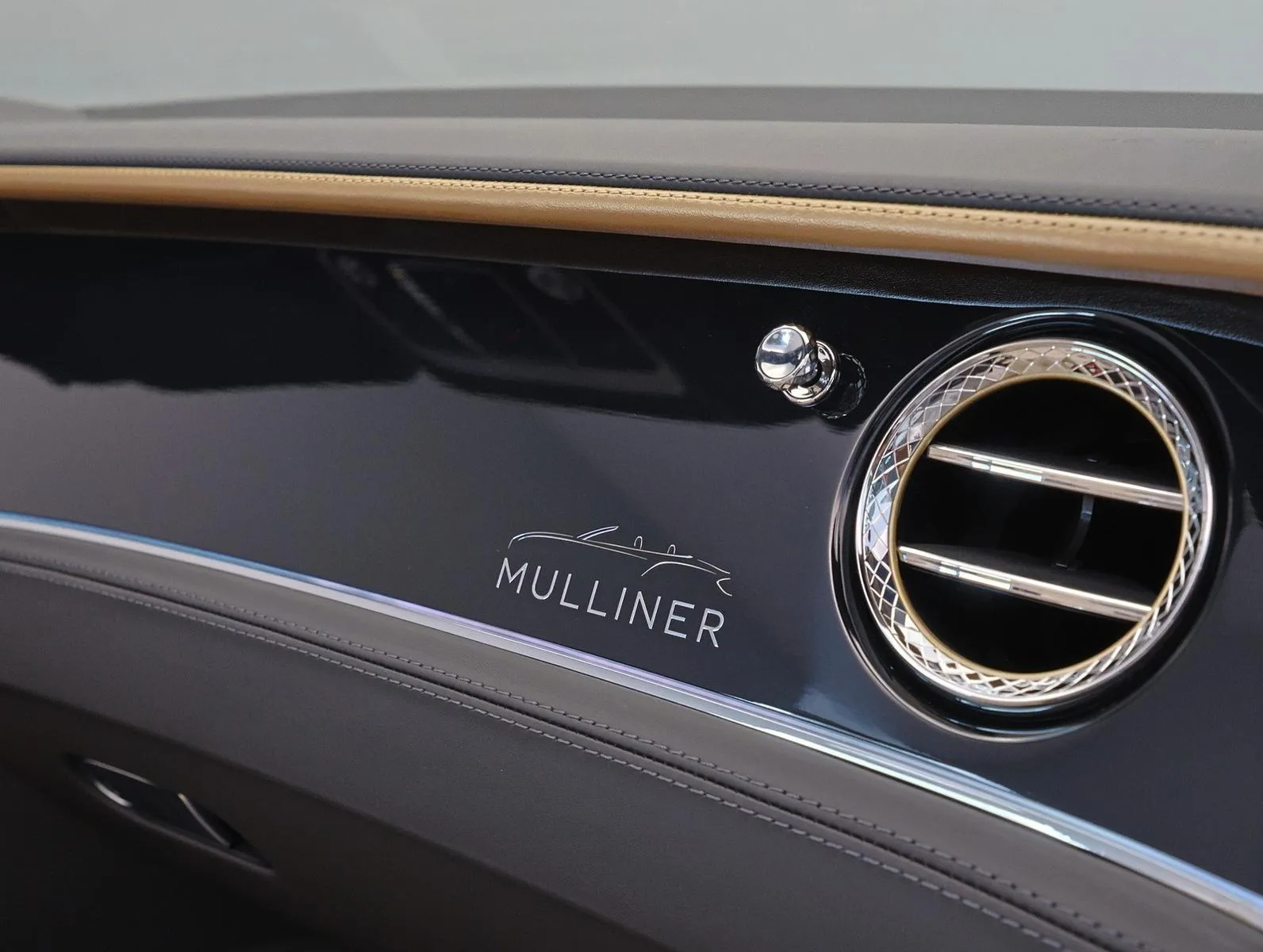 2023 Bentley Continental GTC Mulliner V8, 12/20