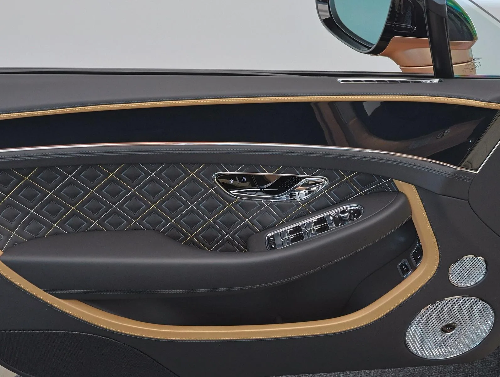 2023 Bentley Continental GTC Mulliner V8, 13/20