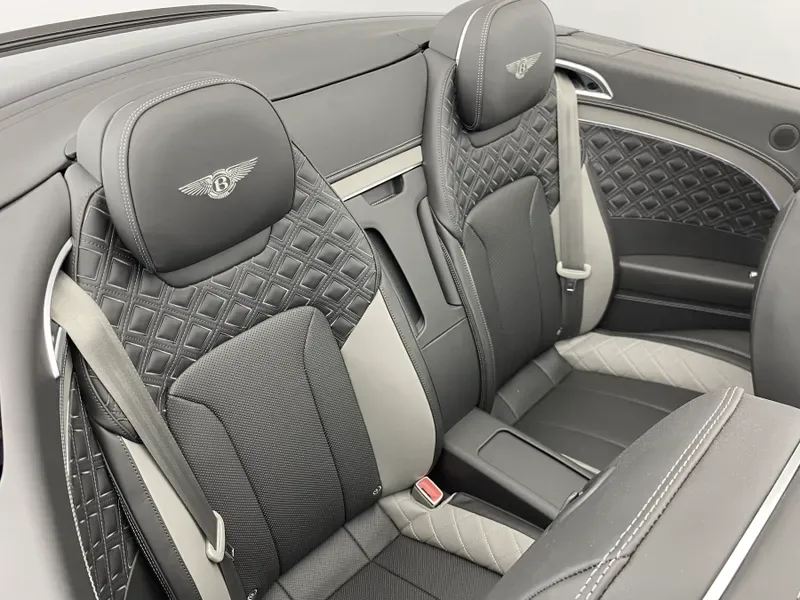 2023 Bentley Continental GTC S, 29/30