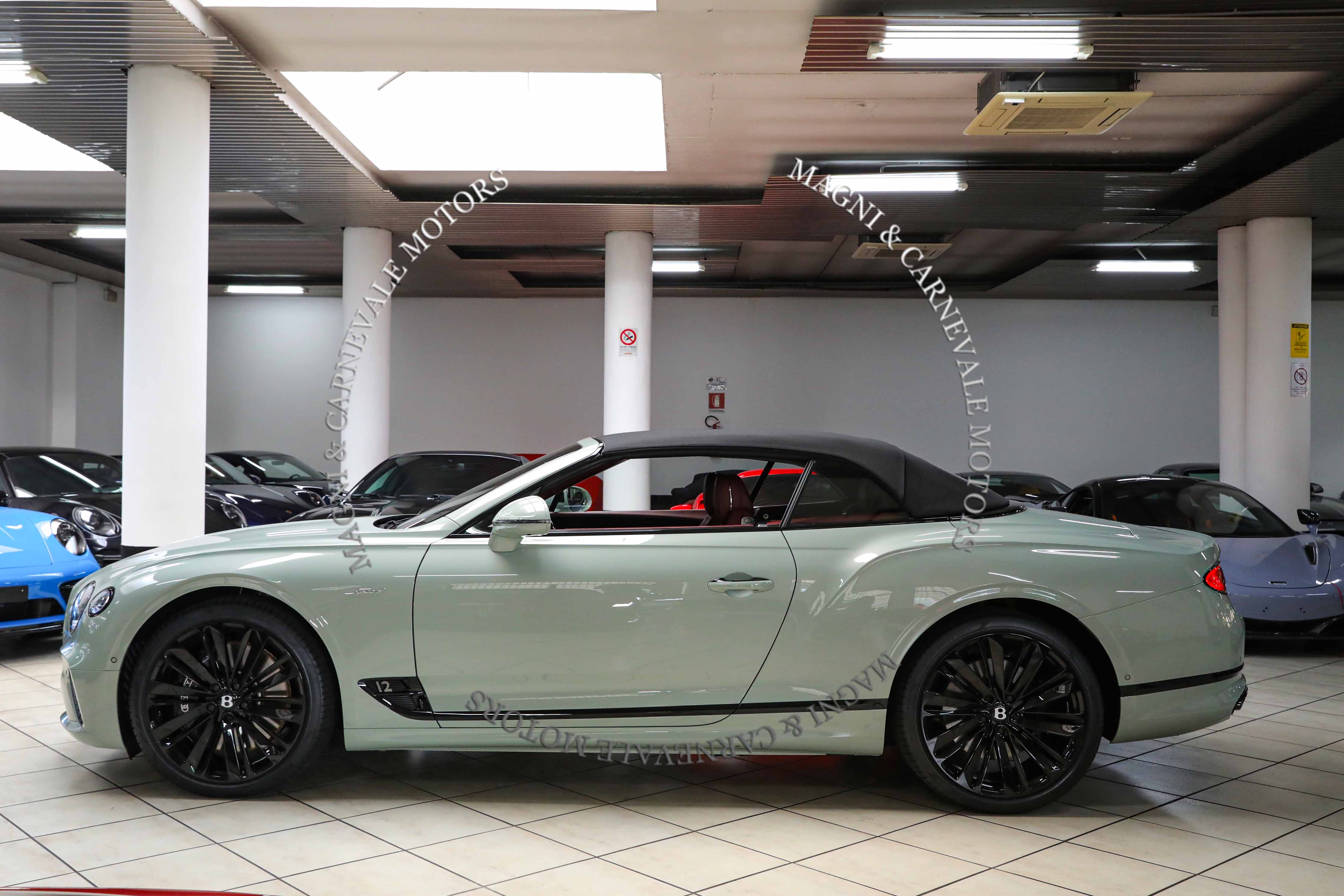 2023 Bentley Continental GTC Speed offered by a specialist dealer in Milan, Italy, photo 13 of 20