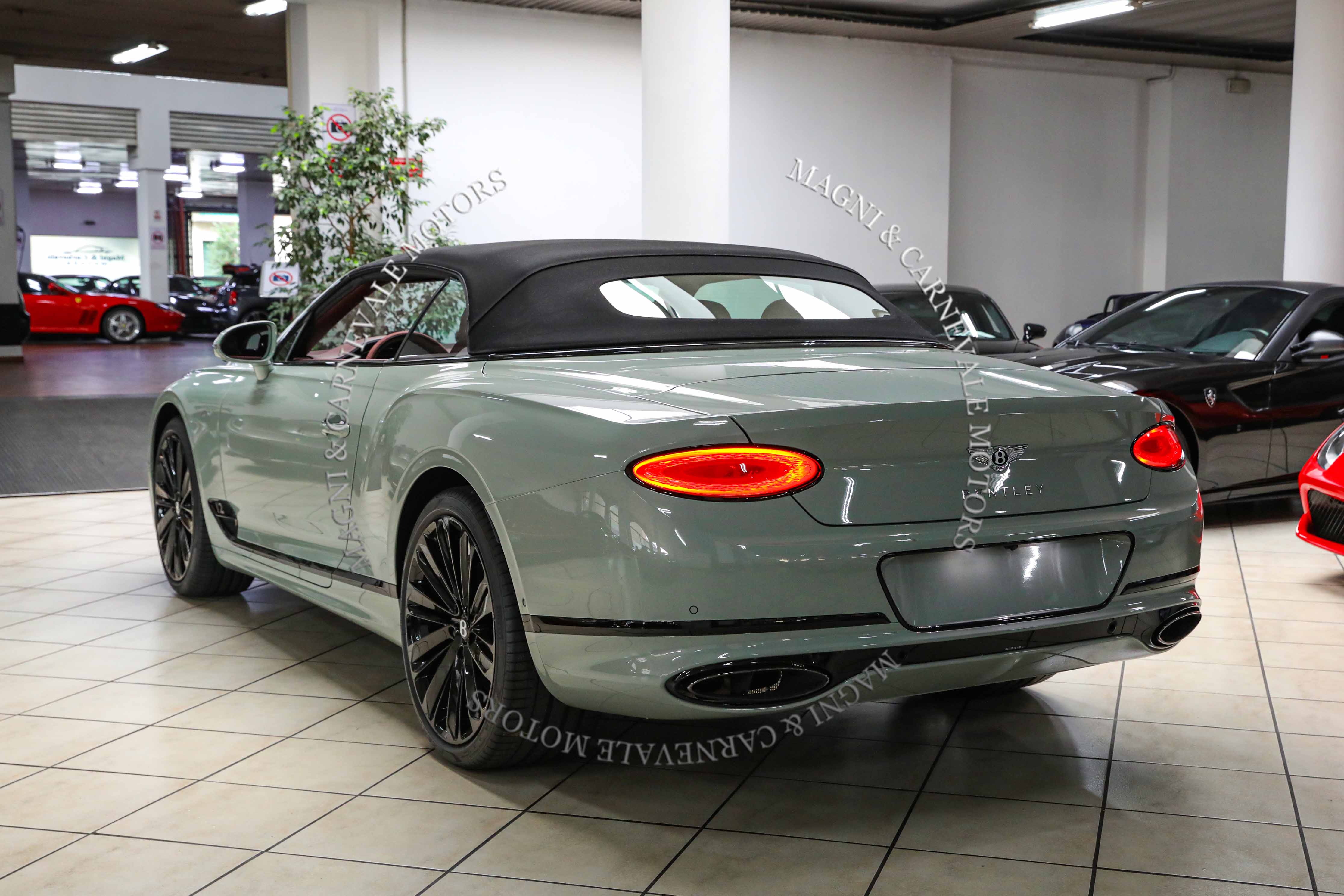 2023 Bentley Continental GTC Speed offered by a specialist dealer in Milan, Italy, photo 14 of 20