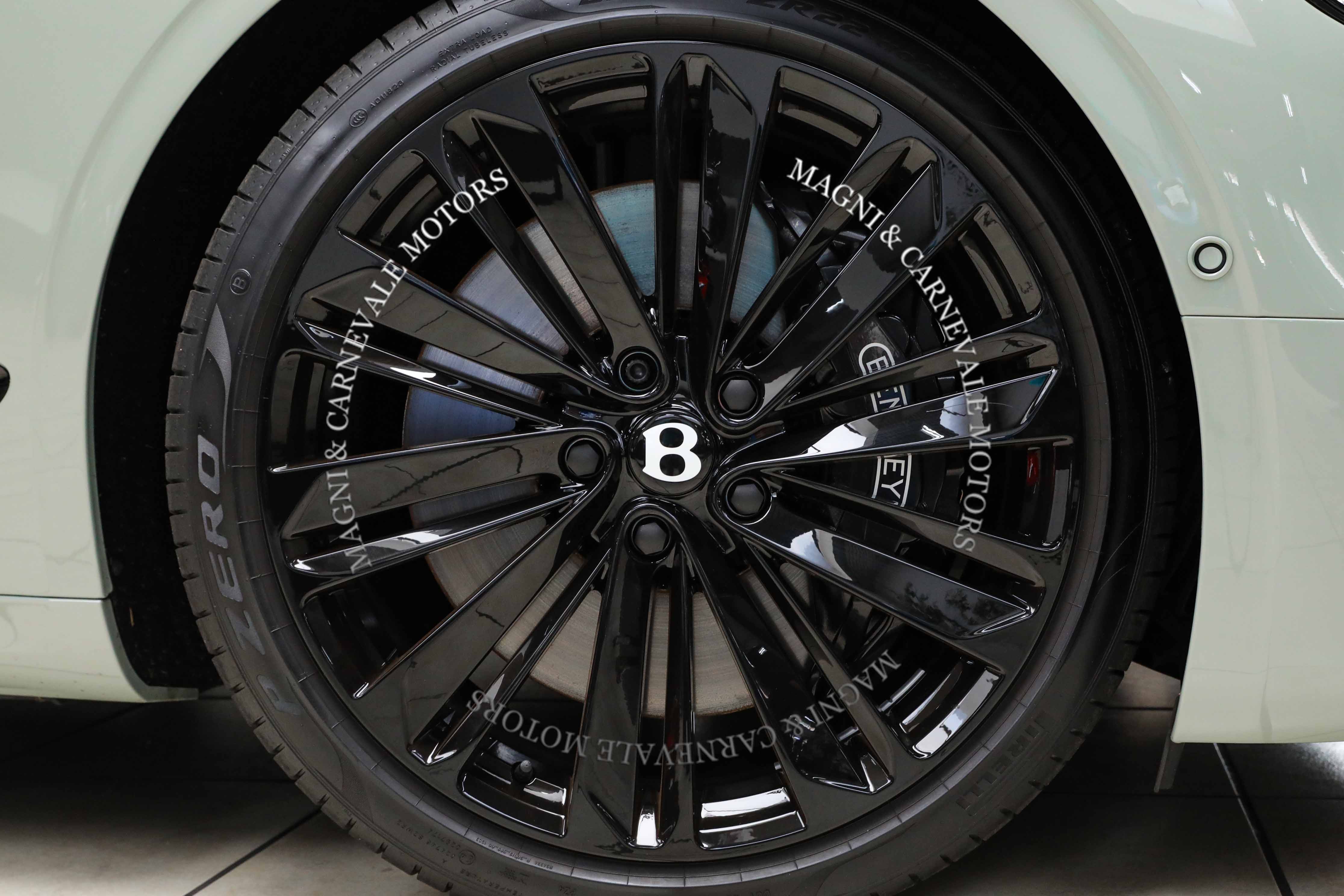 2023 Bentley Continental GTC Speed offered by a specialist dealer in Milan, Italy, photo 18 of 20