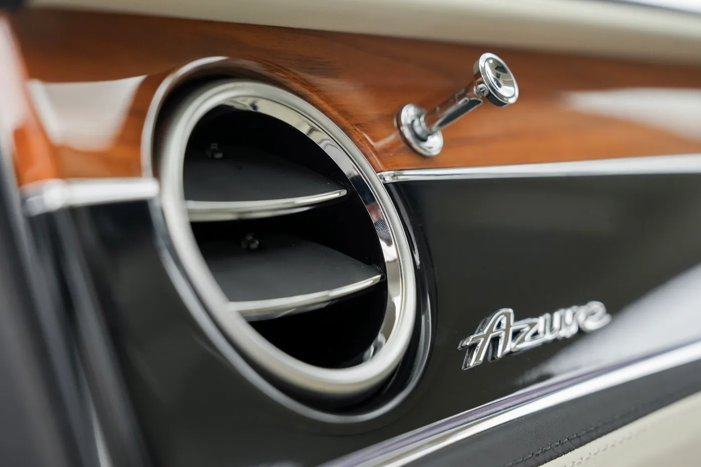 2023 Bentley Flying Spur Azure Hybrid angeboten von einer Vertragshändlergruppe in Hatfield, Vereinigtes Königreich, Foto 14 von 25