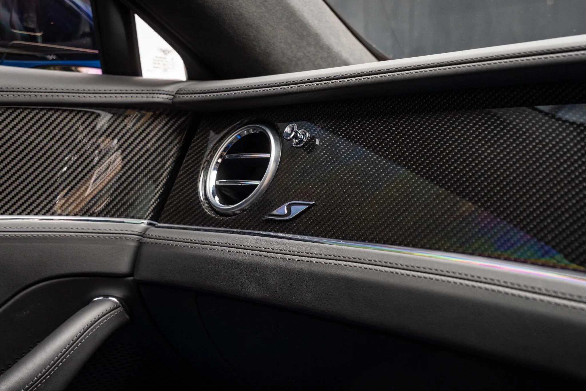 2023 Bentley Flying Spur Hybrid S Mansory, 29/30