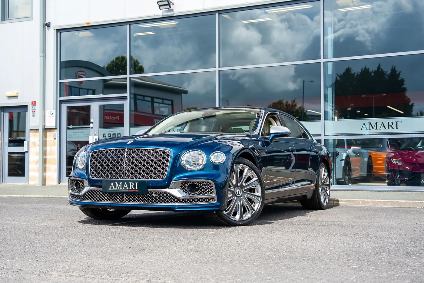 2023 Bentley Flying Spur Mulliner W12 angeboten von einem Supersportwagenhändler in Preston, Vereinigtes Königreich, Foto 11 von 25