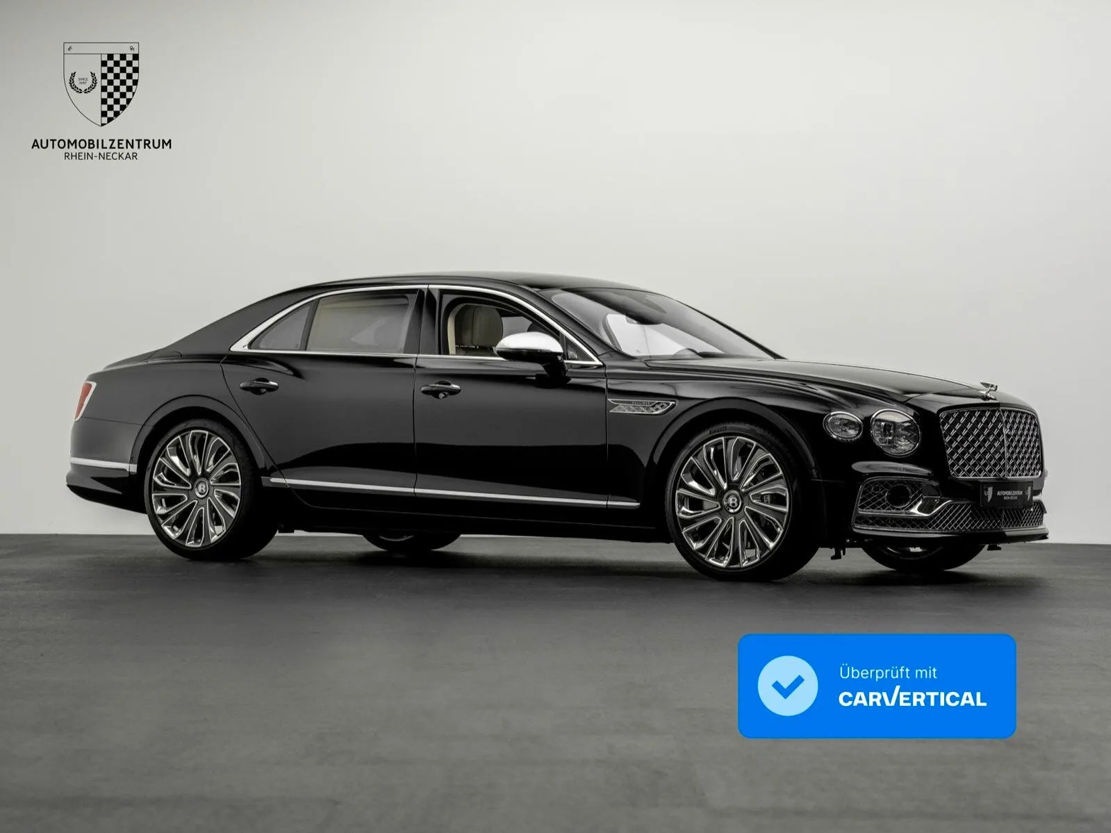 2023 Bentley Flying Spur Mulliner offered by a supercar dealer in Viernheim, Germany, main photo