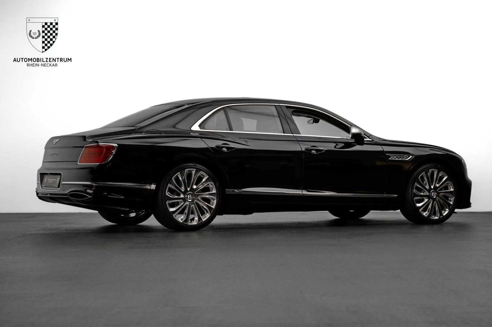 2023 Bentley Flying Spur Mulliner, 9/30
