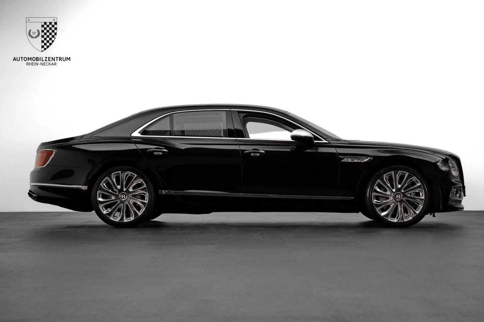 2023 Bentley Flying Spur Mulliner, 10/30