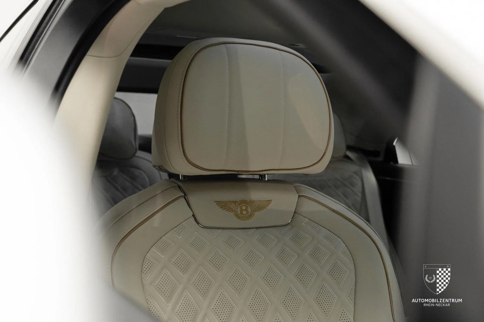 2023 Bentley Flying Spur Mulliner, 14/30