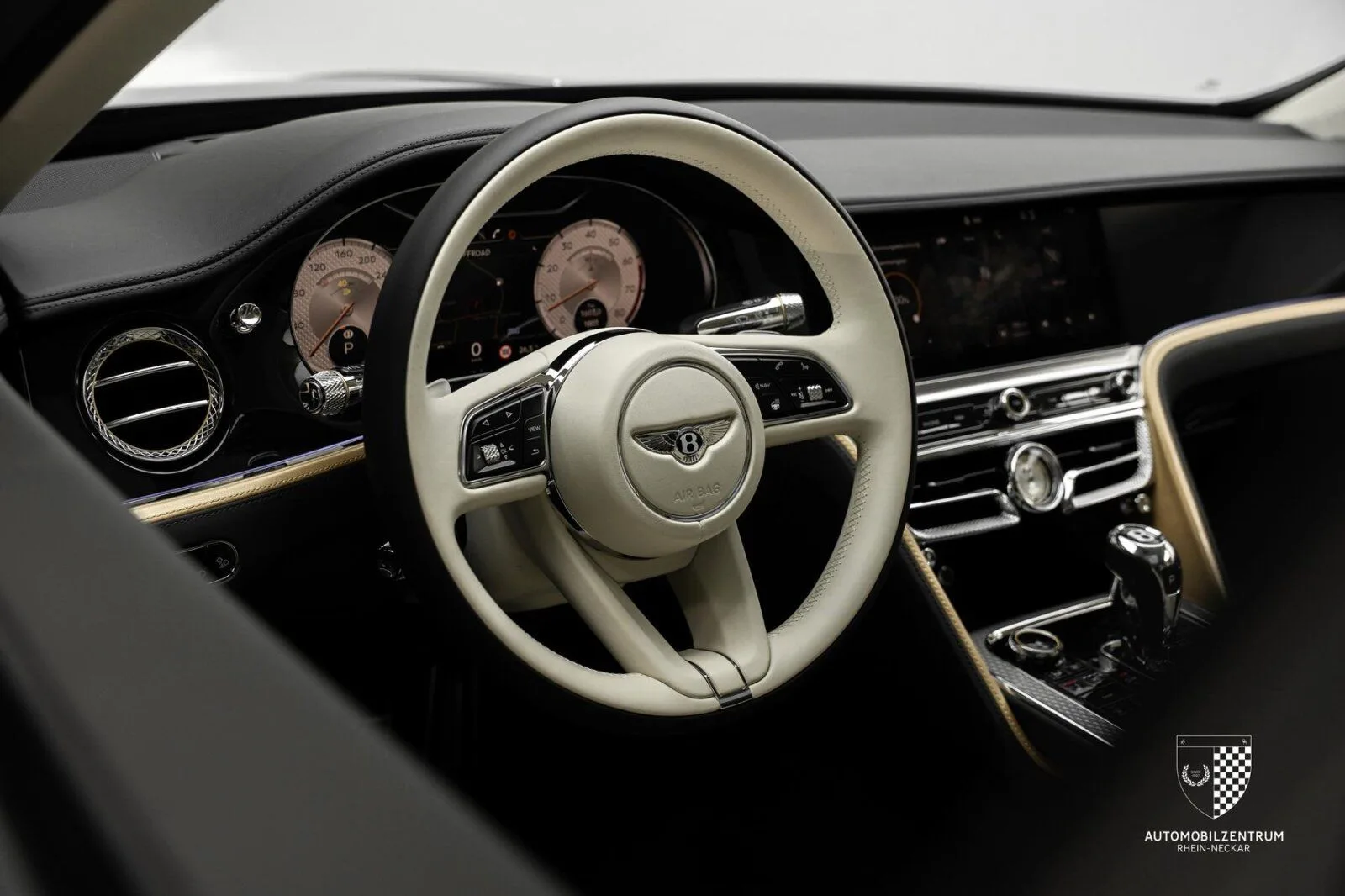 2023 Bentley Flying Spur Mulliner, 16/30