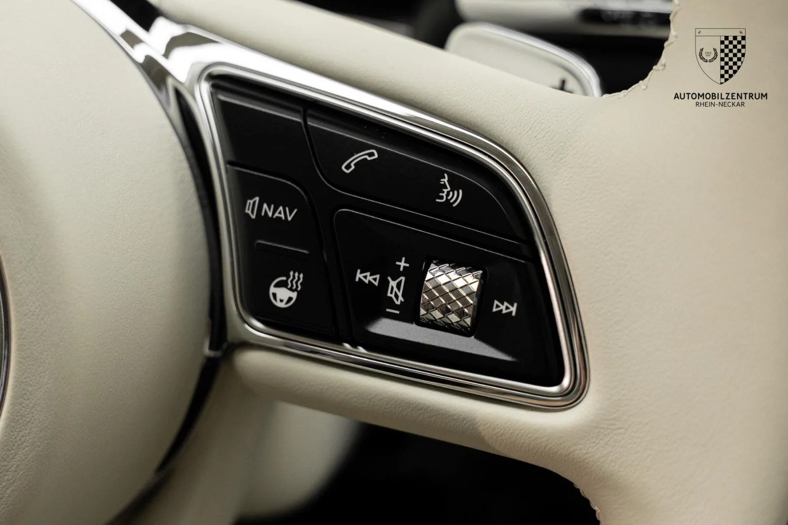 2023 Bentley Flying Spur Mulliner, 17/30