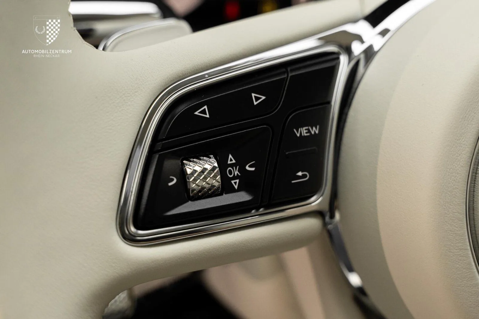 2023 Bentley Flying Spur Mulliner, 18/30