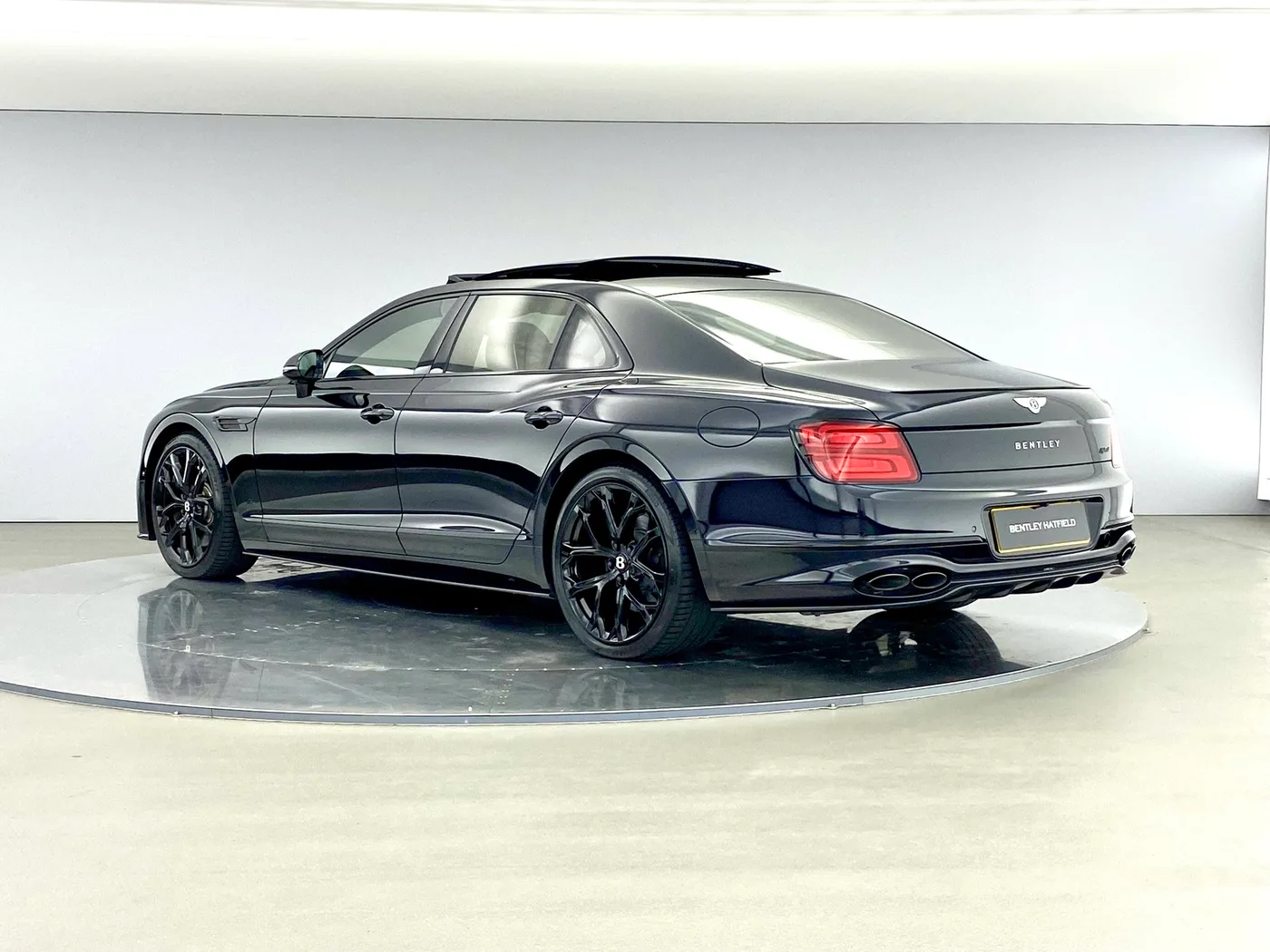 2023 Bentley Flying Spur S offered by a franchised dealer group in Hatfield, United Kingdom, photo 2 of 24