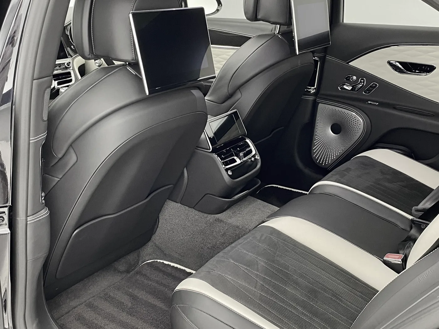 2023 Bentley Flying Spur S offered by a franchised dealer group in Hatfield, United Kingdom, photo 16 of 24