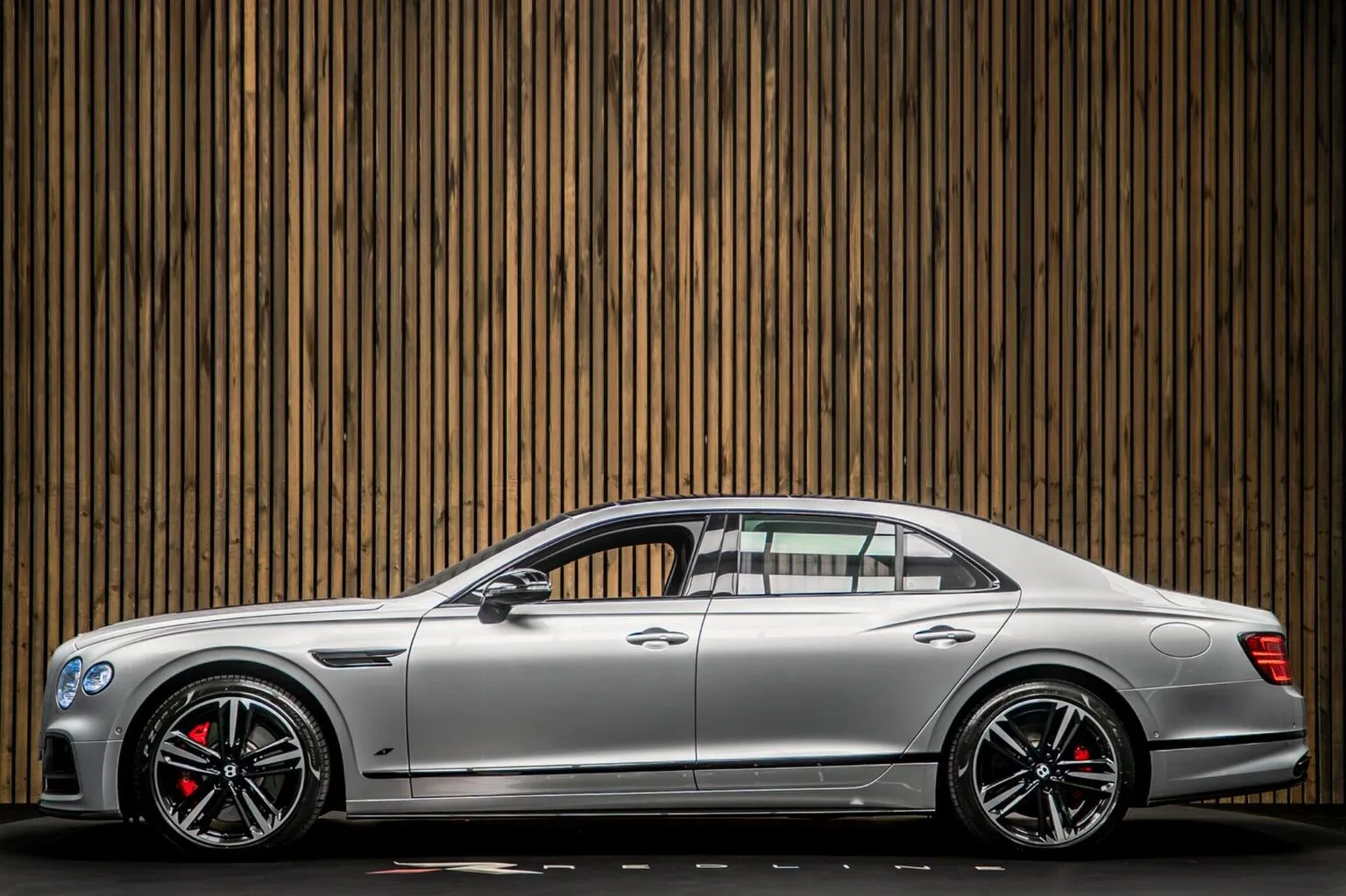 2023 Bentley Flying Spur S Hybrid, 7/30