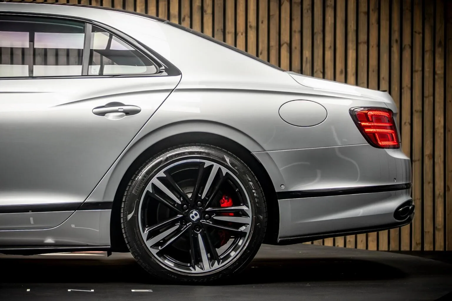 2023 Bentley Flying Spur S Hybrid, 17/30