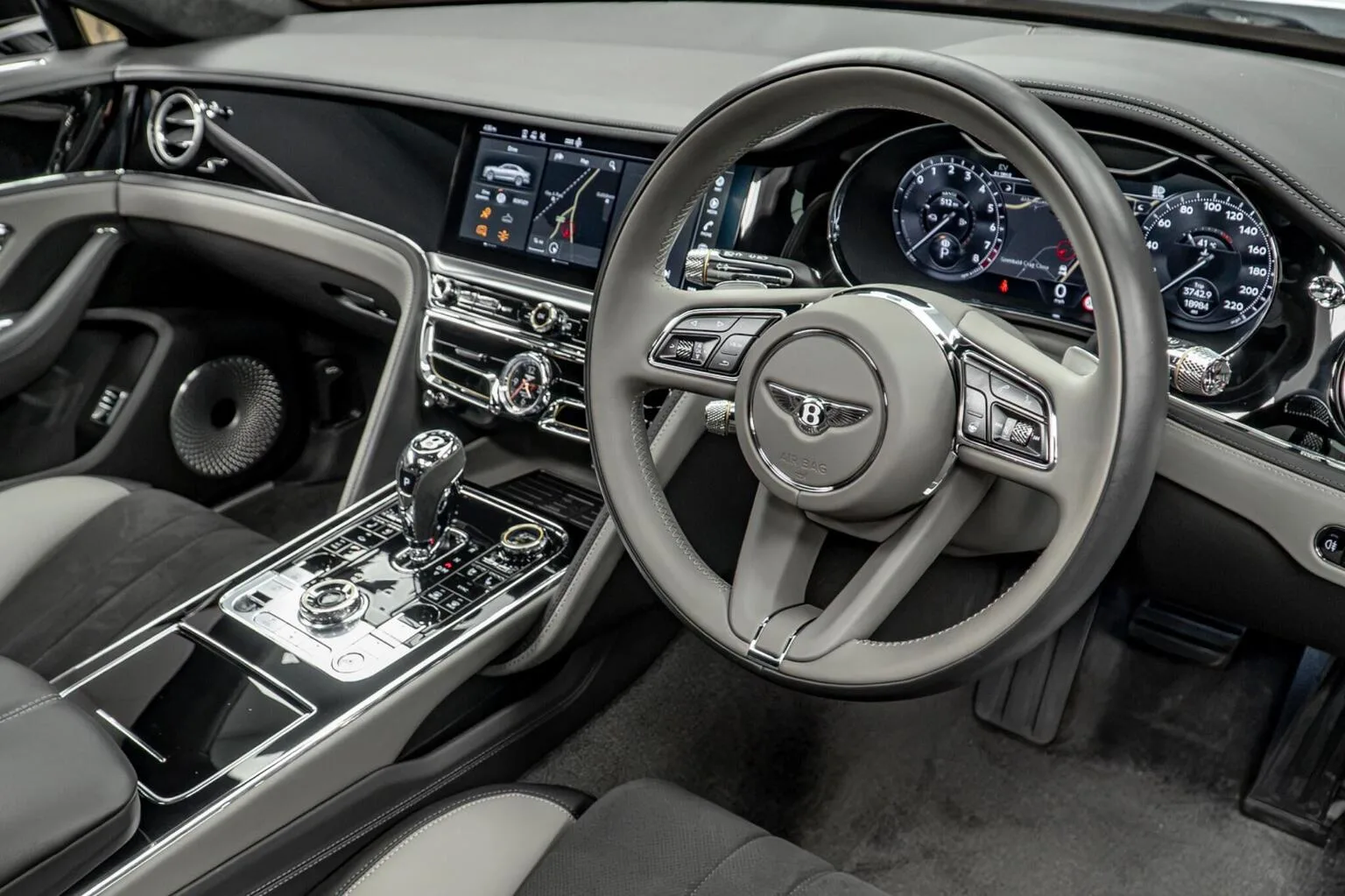2023 Bentley Flying Spur S Hybrid, 22/30