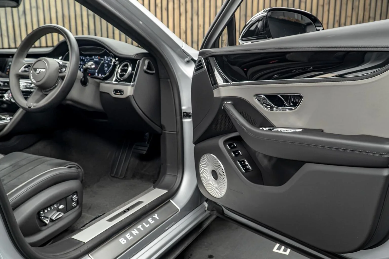 2023 Bentley Flying Spur S Hybrid, 30/30