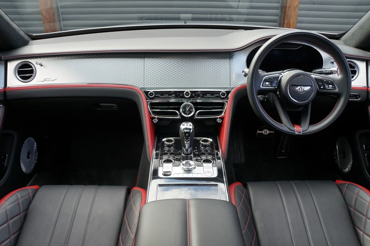 2023 Bentley Flying Spur Speed W12 proposée par un groupe de concessions agréées à Ripley, Royaume-Uni, photo 4 sur 25