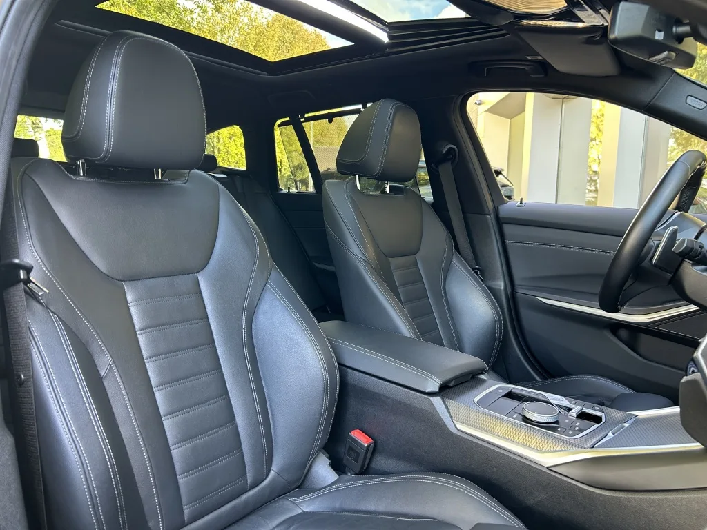 2023 BMW 318i Touring M Sport, 4/30