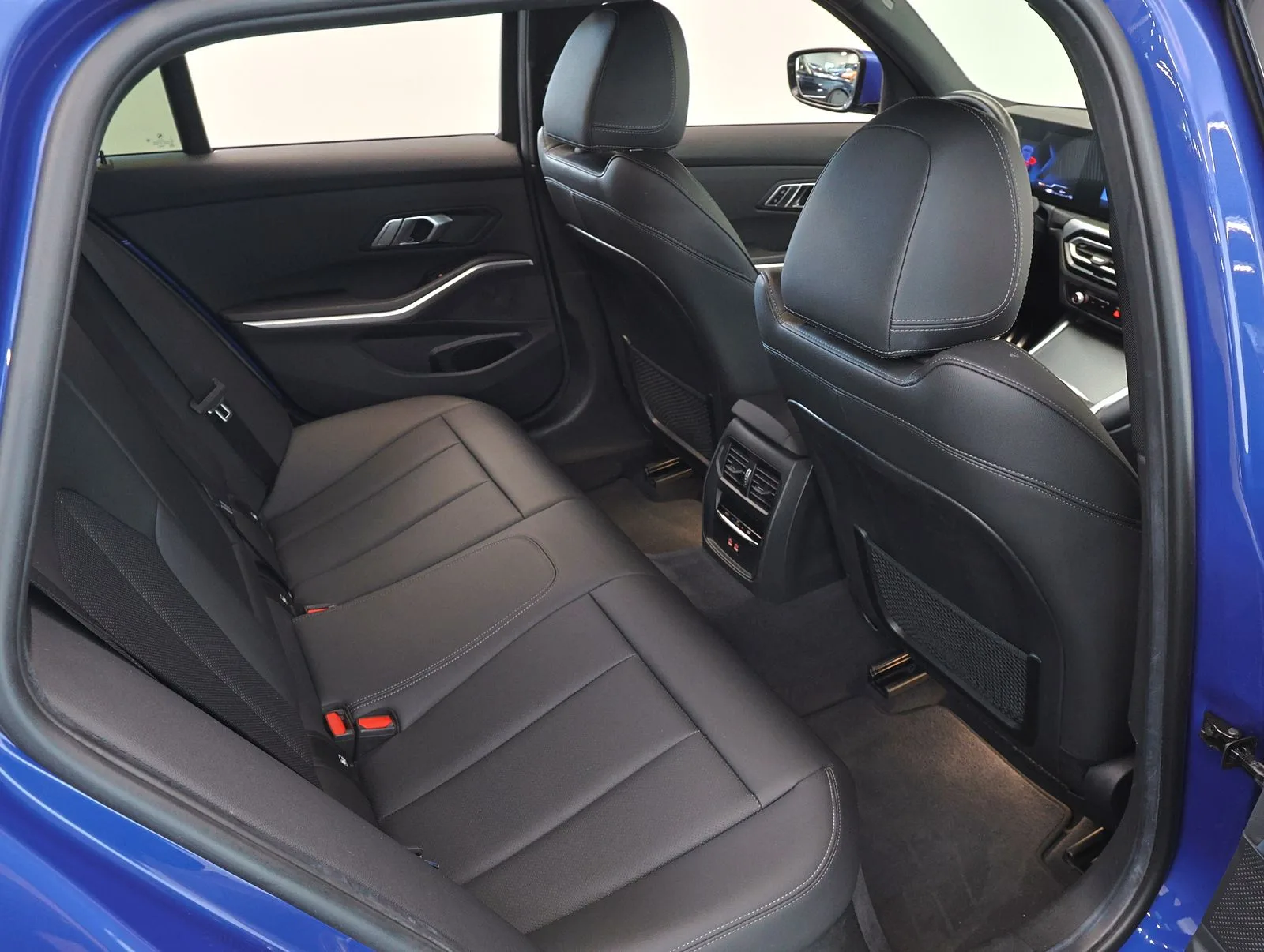 2023 BMW 330e xDrive Touring, M Sport, 14/24