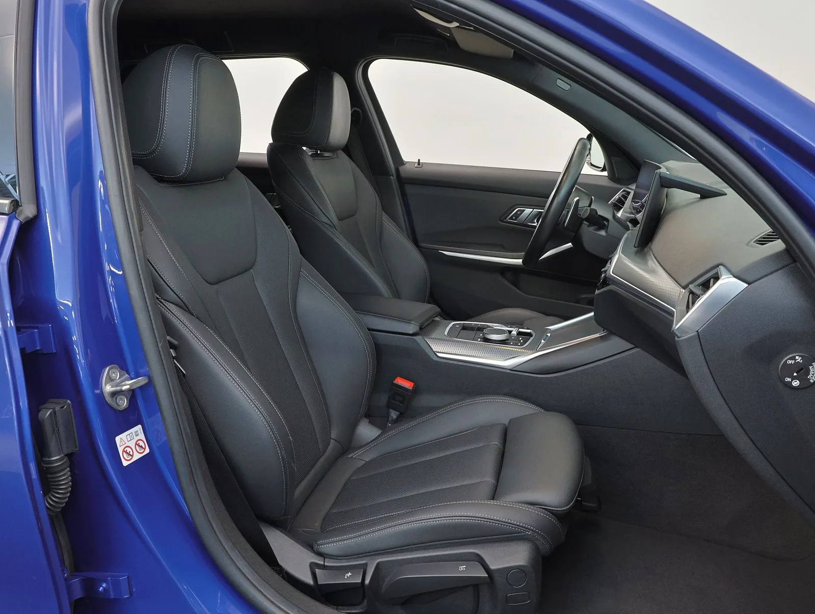 2023 BMW 330e xDrive Touring, M Sport, 15/24