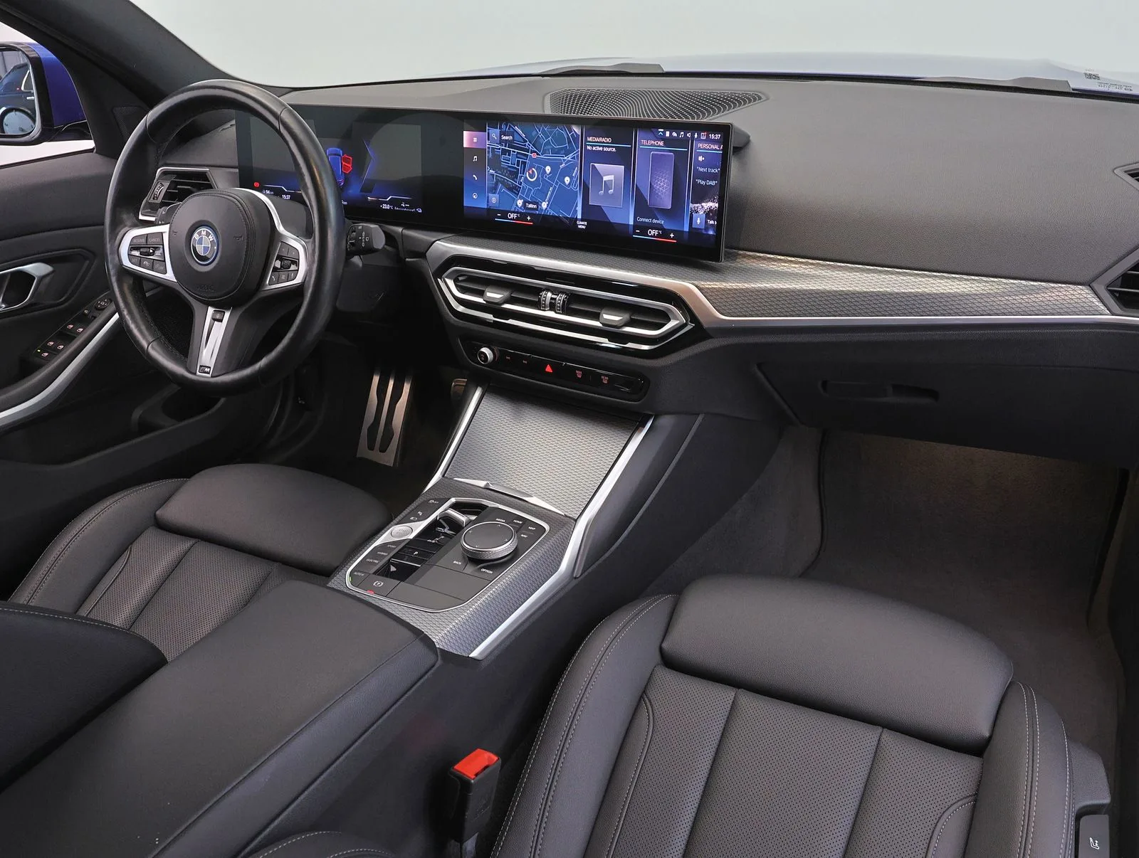 2023 BMW 330e xDrive Touring, M Sport, 16/24