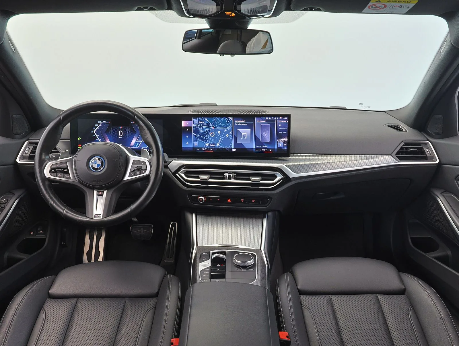 2023 BMW 330e xDrive Touring, M Sport, 17/24