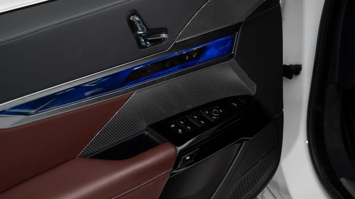 2023 BMW 735i, 12/30