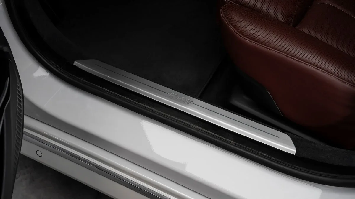 2023 BMW 735i, 13/30