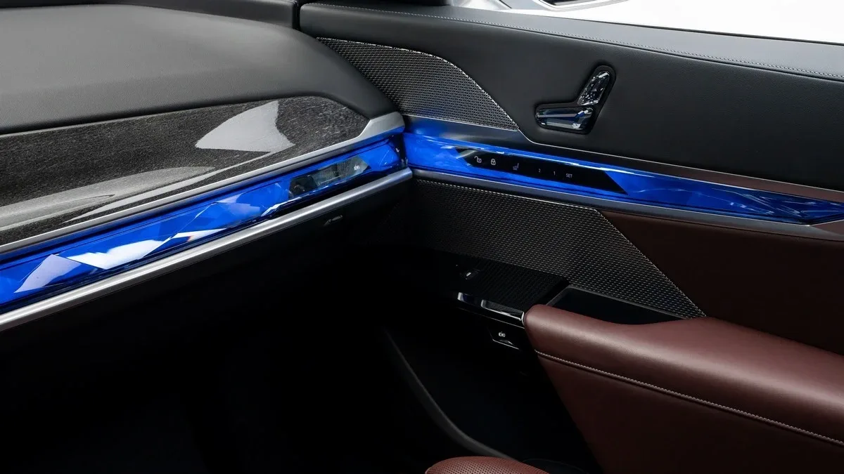 2023 BMW 735i, 19/30