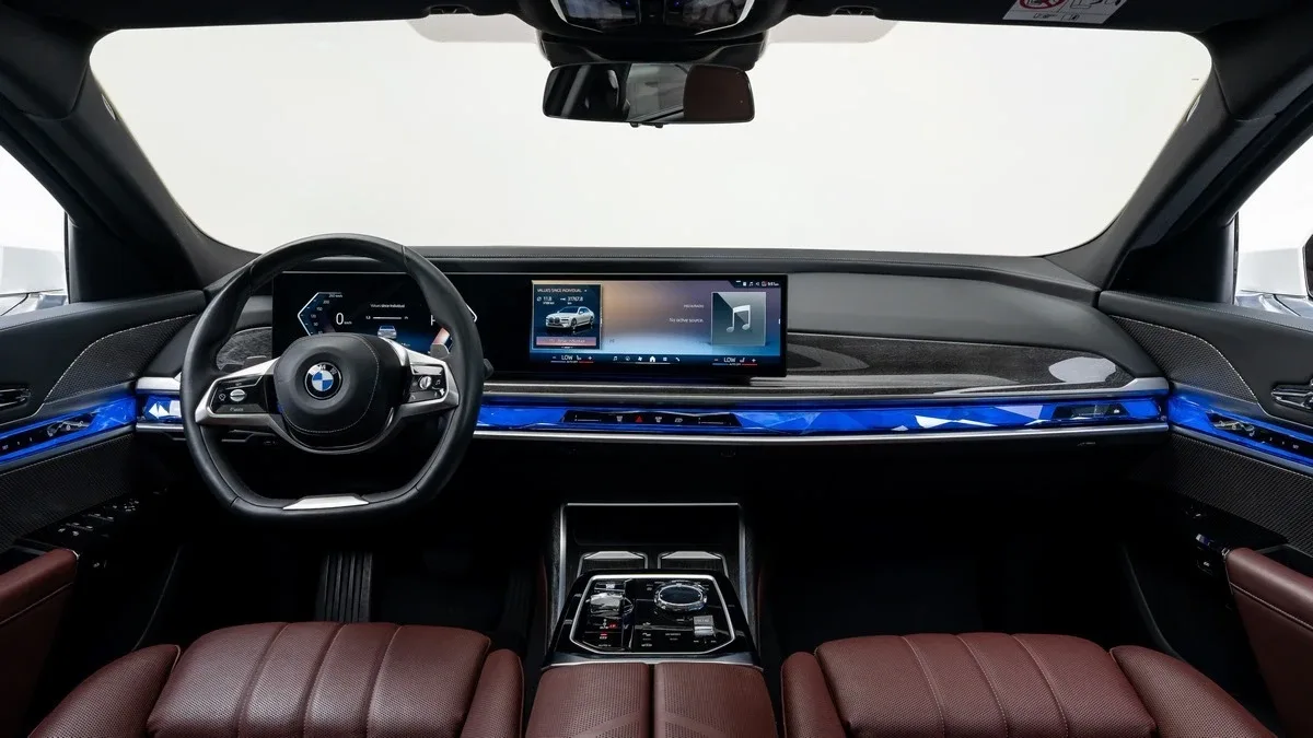 2023 BMW 735i, 20/30