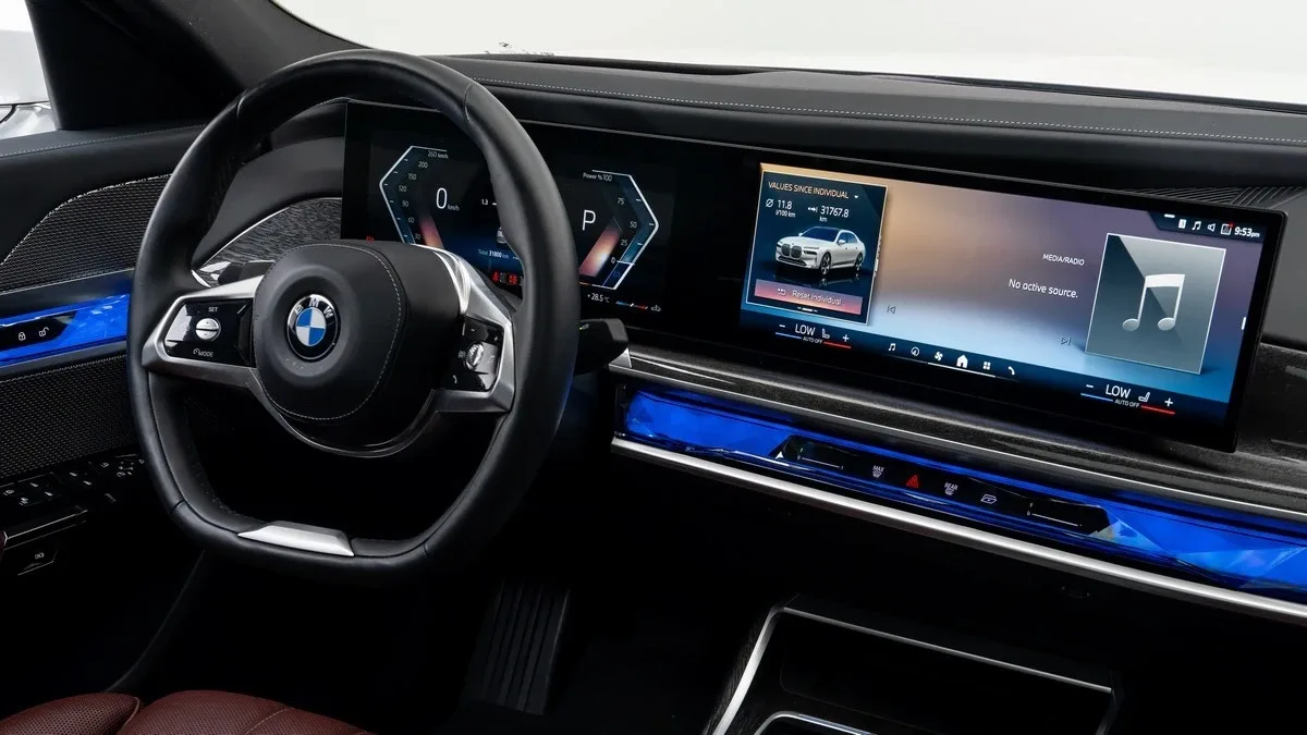 2023 BMW 735i, 22/30