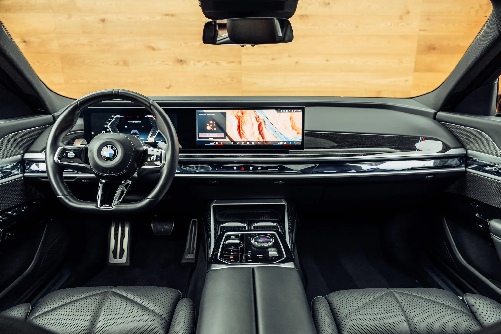 2023 BMW 740d, 5/26