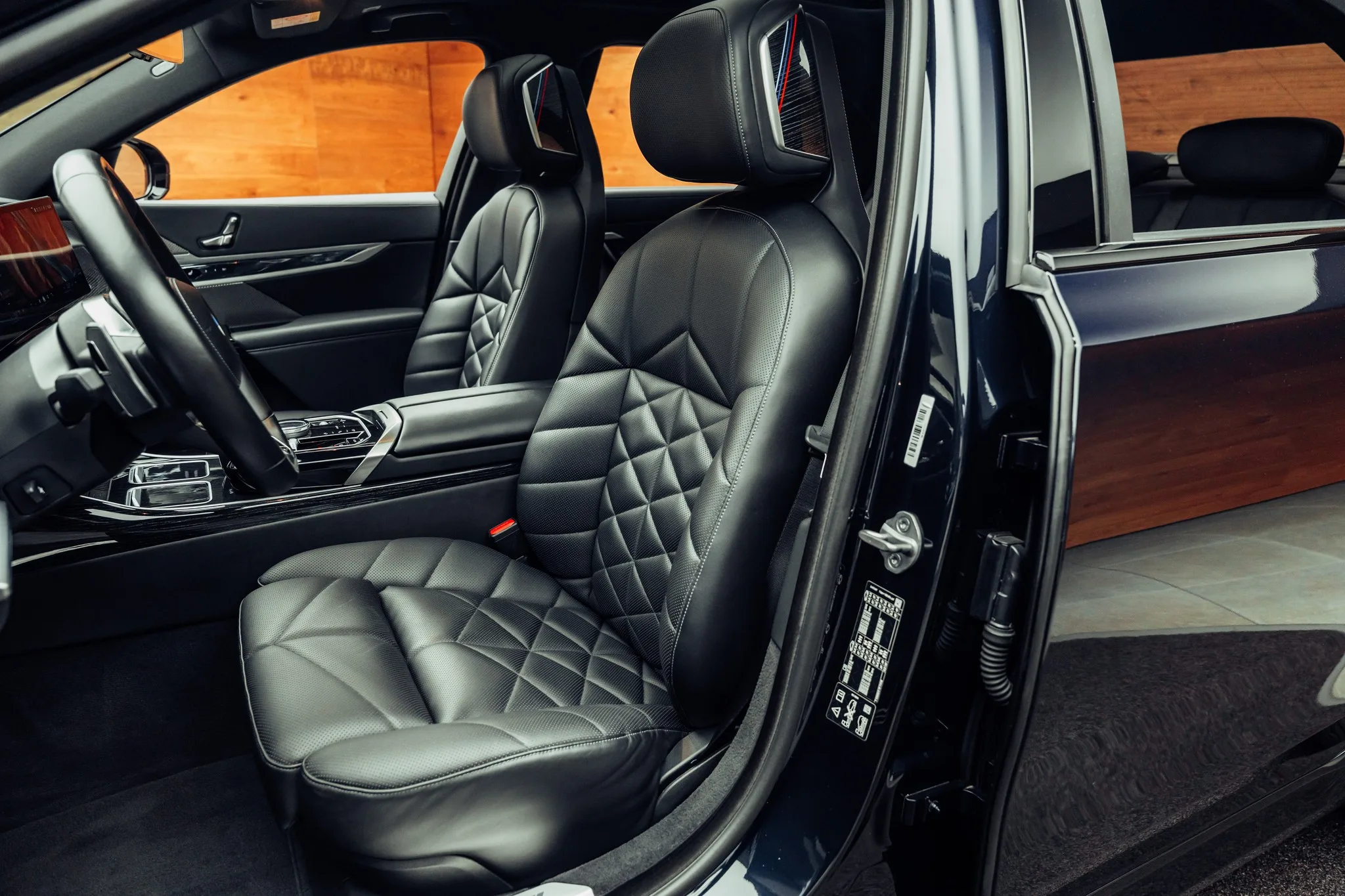 2023 BMW 740d, 7/26