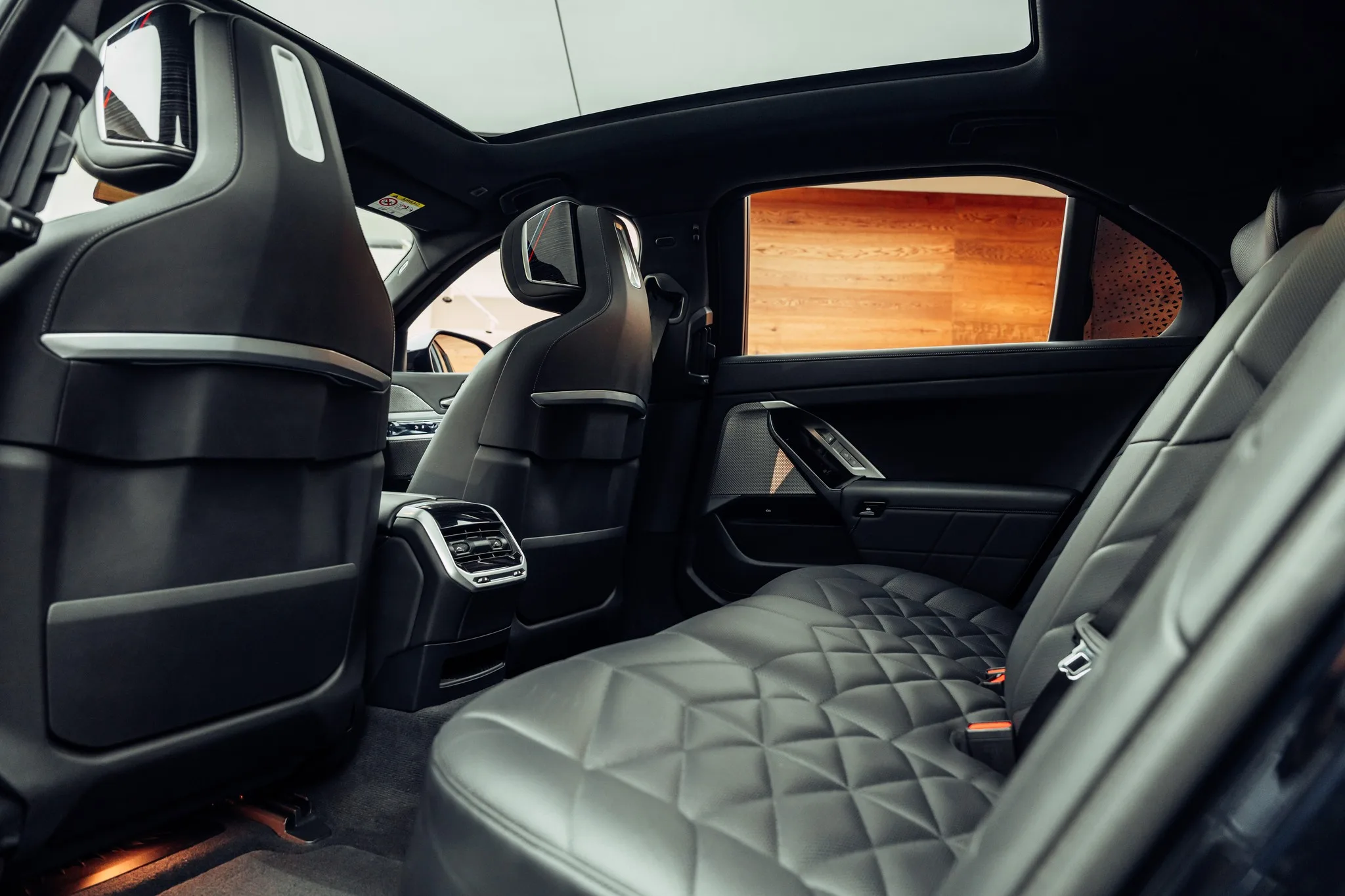 2023 BMW 740d, 10/26