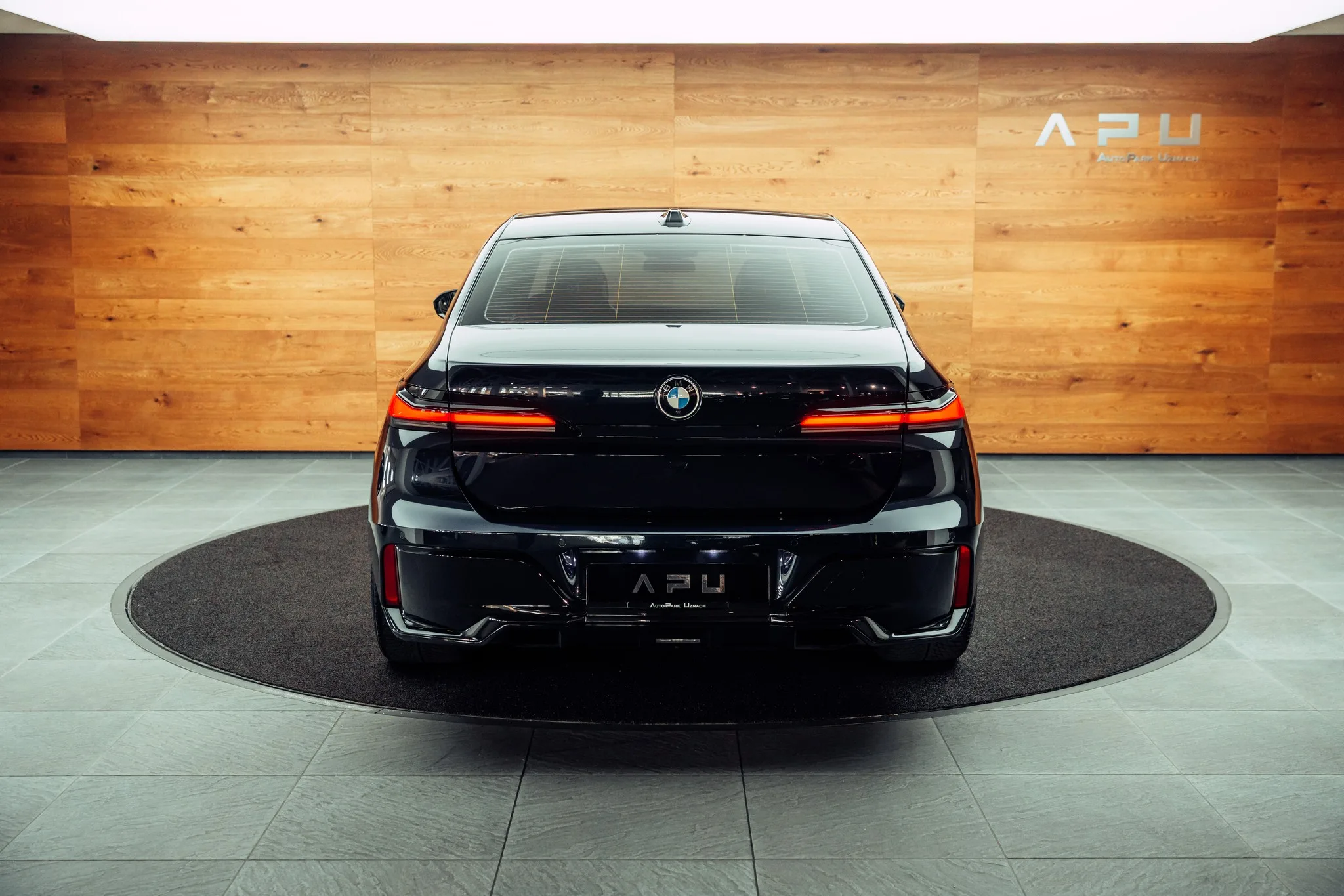 2023 BMW 740d, 23/26