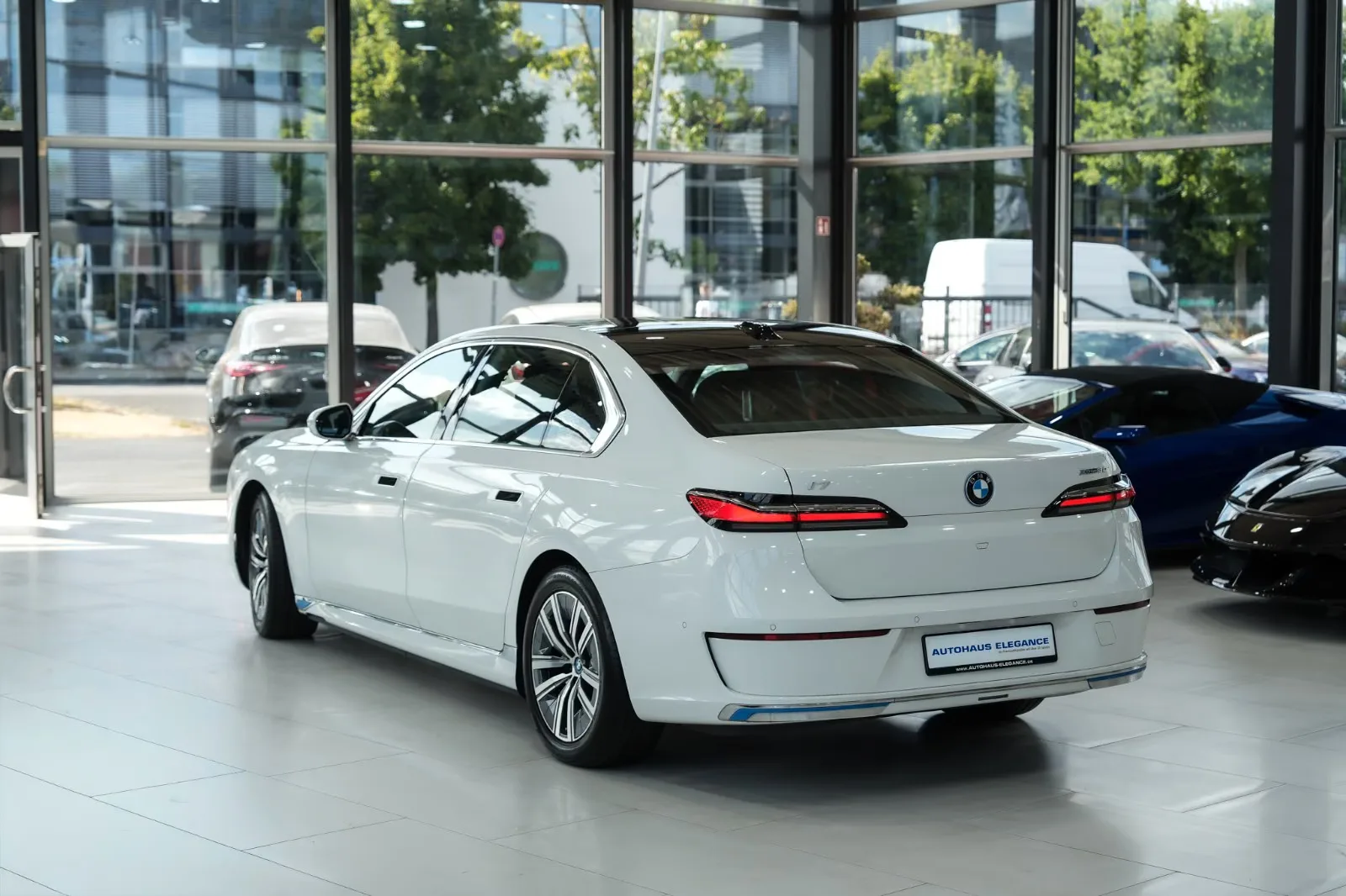2023 BMW i7 xDrive60 Pure Excellence, 7/30