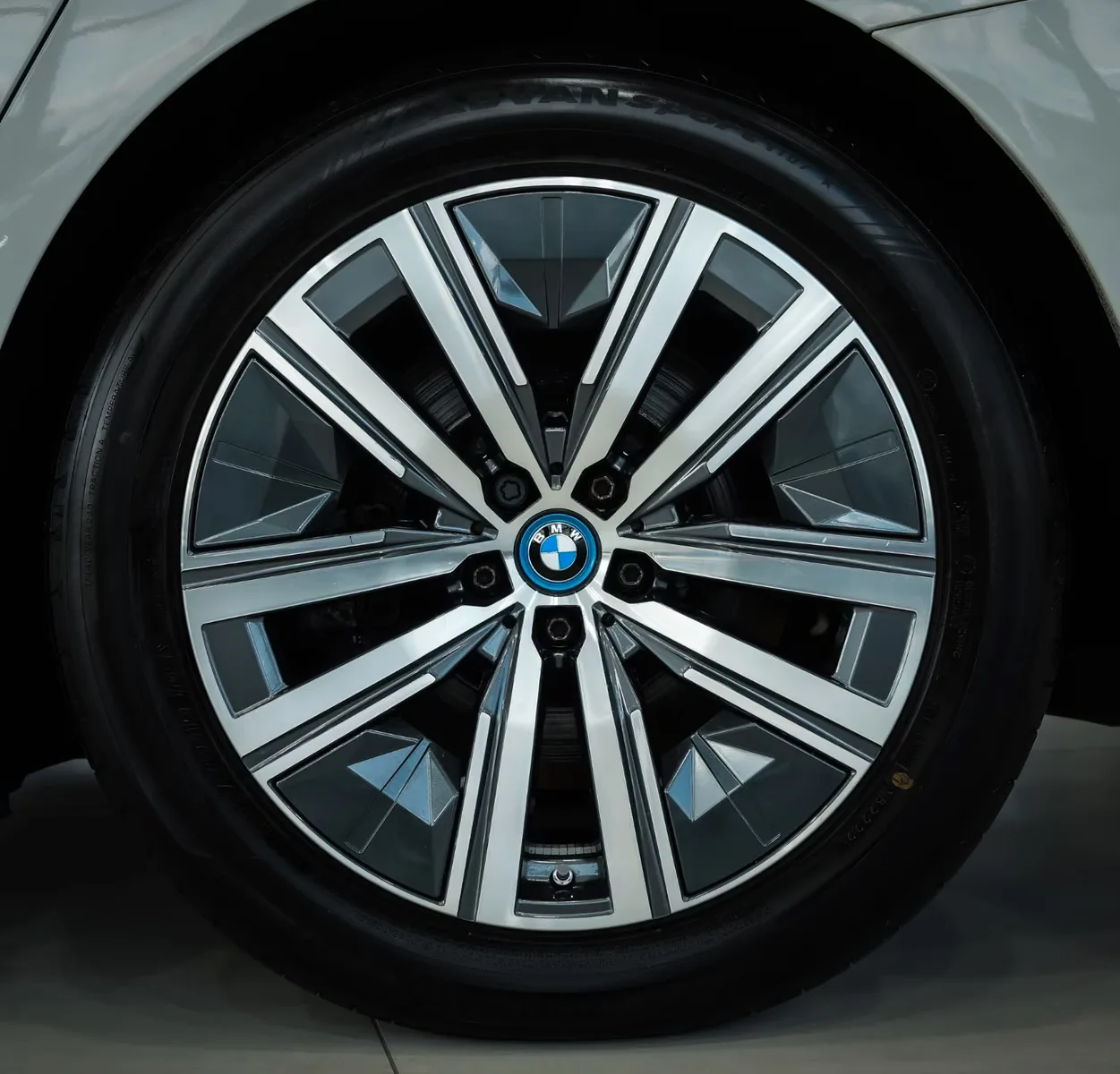 2023 BMW i7 xDrive60 Pure Excellence, 15/30