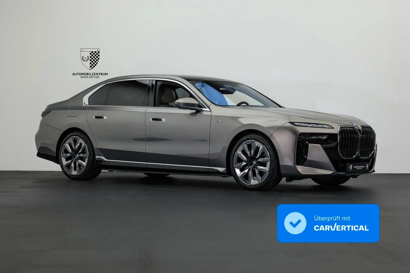 2023 BMW i7 xDrive60 M Sport proposée par un spécialiste de la supercar à Viernheim, Allemagne, photo principale