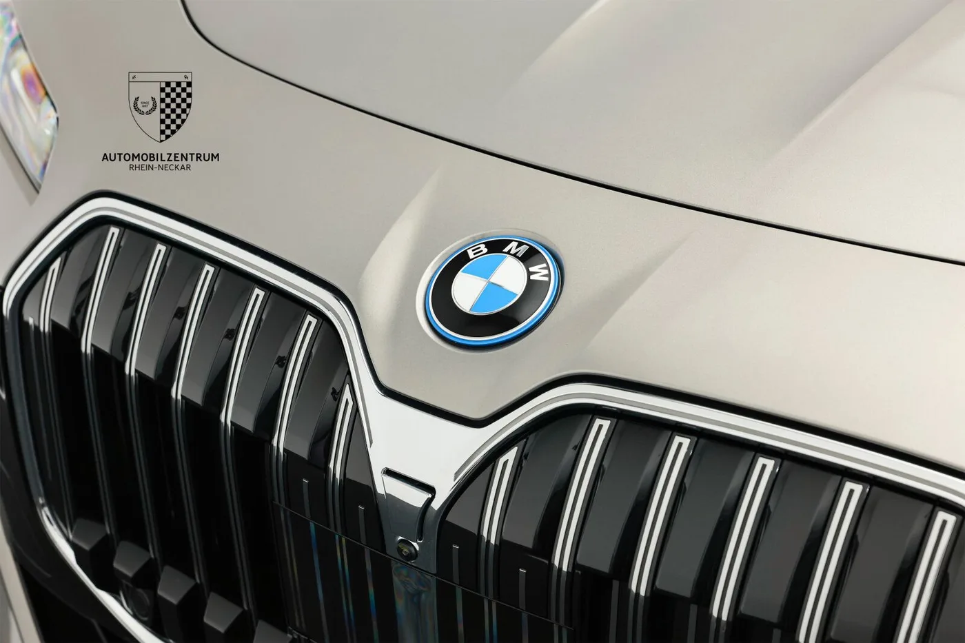 2023 BMW i7 xDrive60 M Sport angeboten von einem Supersportwagenhändler in Viernheim, Deutschland, Foto 11 von 25