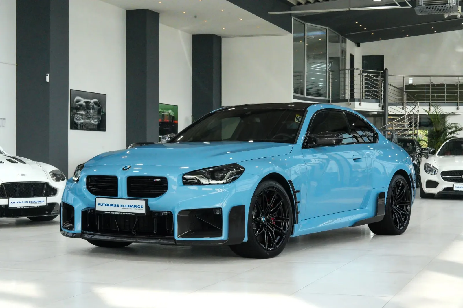 2023 BMW M2 angeboten von einem Fachhändler in Köln, Deutschland, Hauptfoto