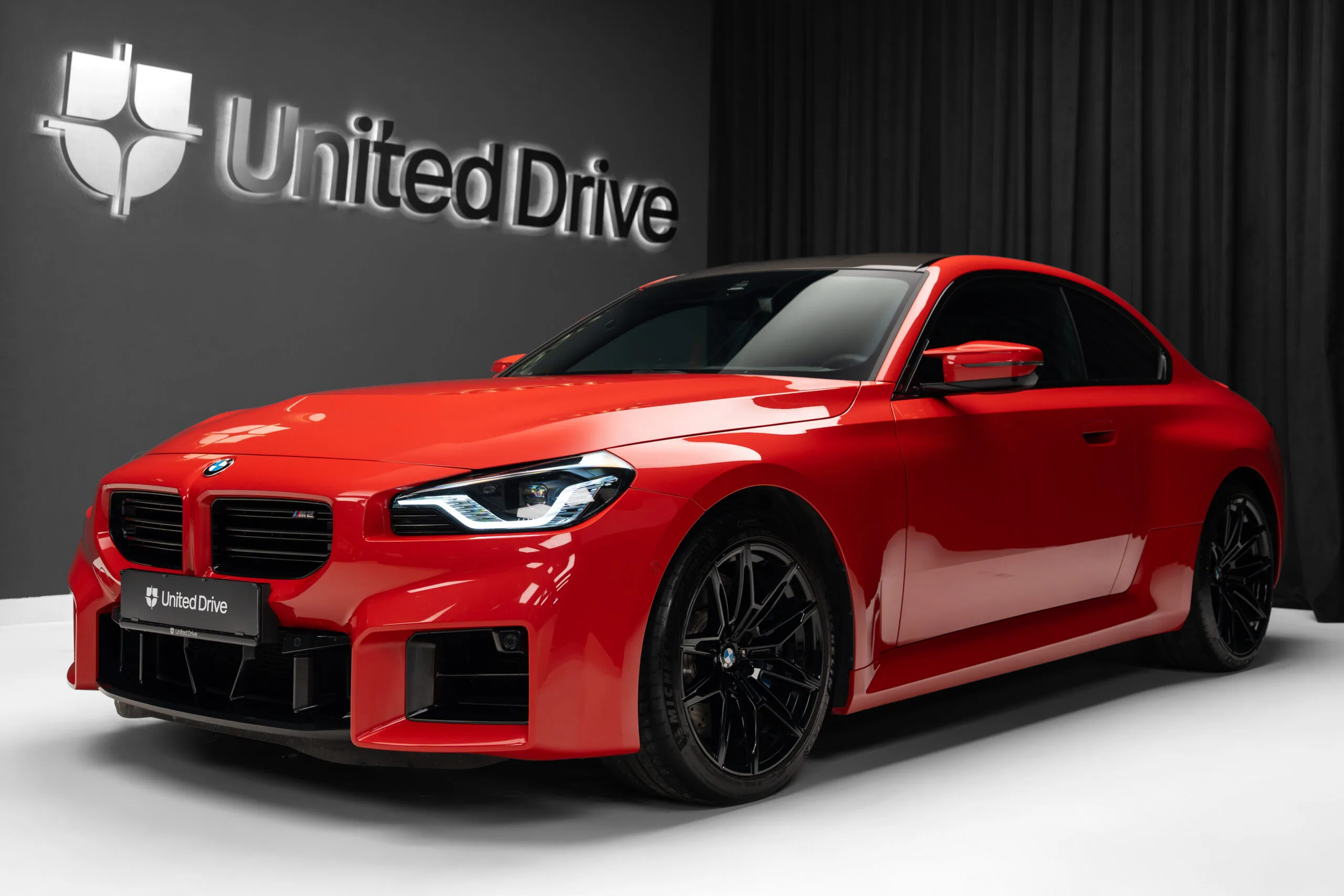 2023 BMW M2 angeboten von einem Fachhändler in Voluntari, Rumänien, Hauptfoto
