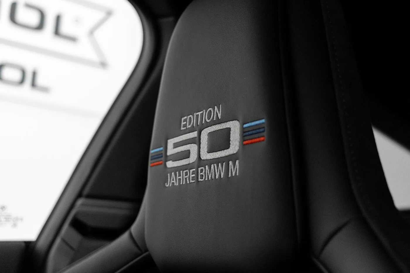 2023 BMW M4 Competition angeboten von einem Fachhändler in Nuremberg, Deutschland, Foto 12 von 15
